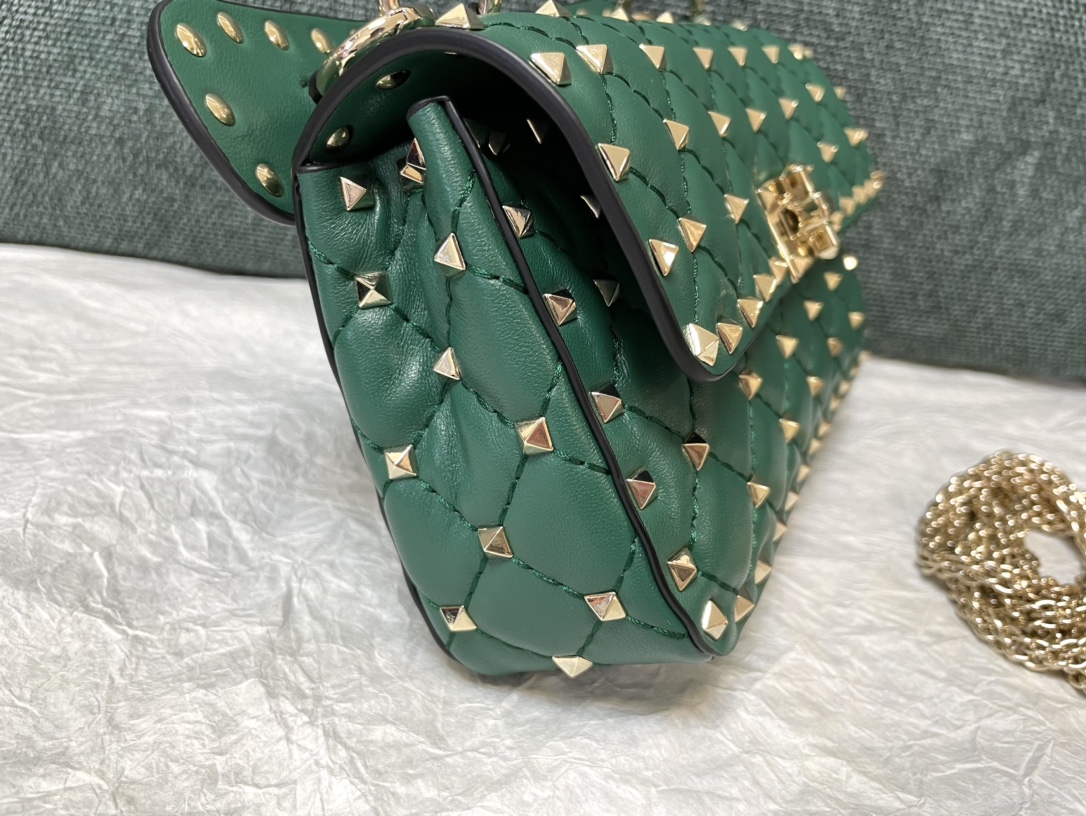 Valentino Garavani Rockstud Spike Small Chain Bag in Dark Green Supple Lambskin Nappa